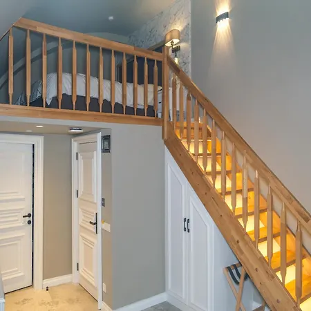 La Vida Ex Palazzo Karakoey