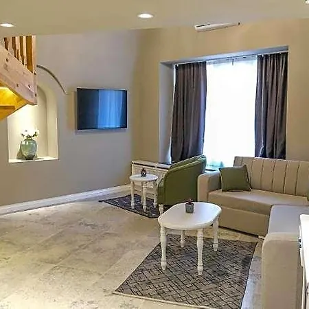 Hotel Palazzo Karakoey 4*