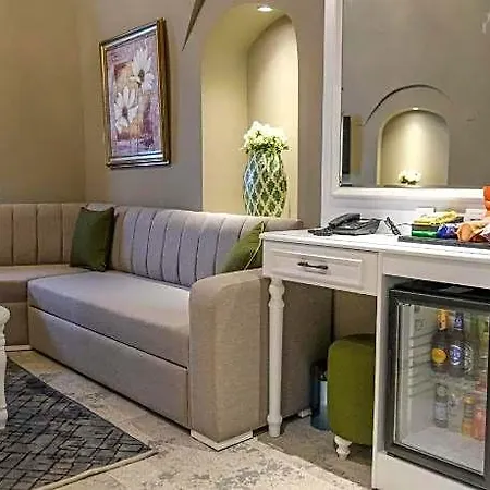 Hotel Palazzo Karakoey 4*