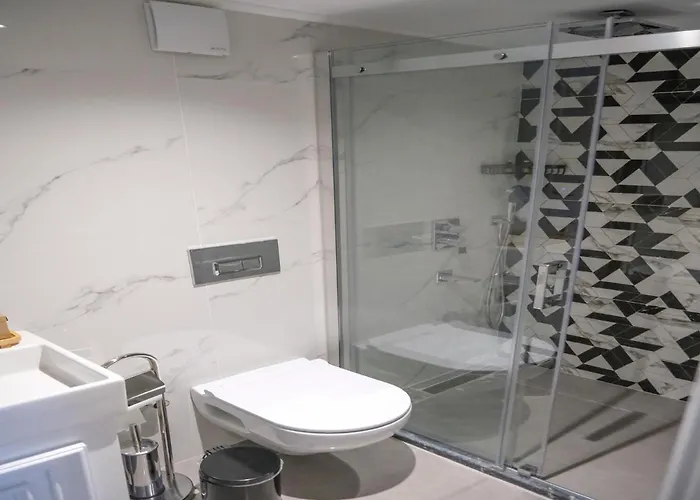 La Vida Ex Palazzo Karakoey Hotel