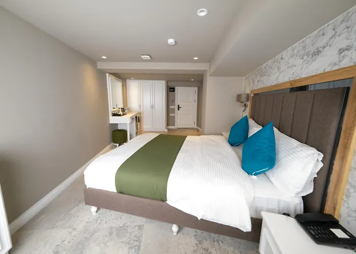 Hotel La Vida Ex Palazzo Karakoey 4*