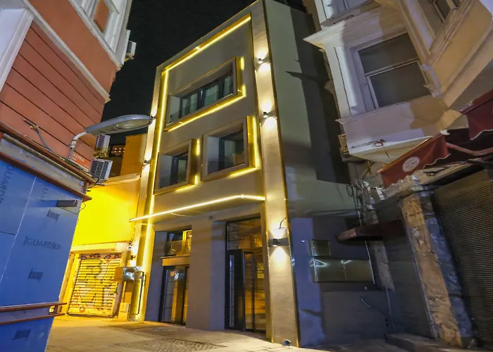 La Vida Ex Palazzo Karakoey Hotel