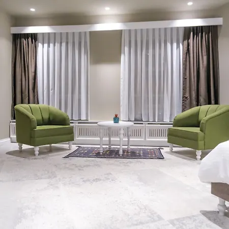 Palazzo Karakoey 4*